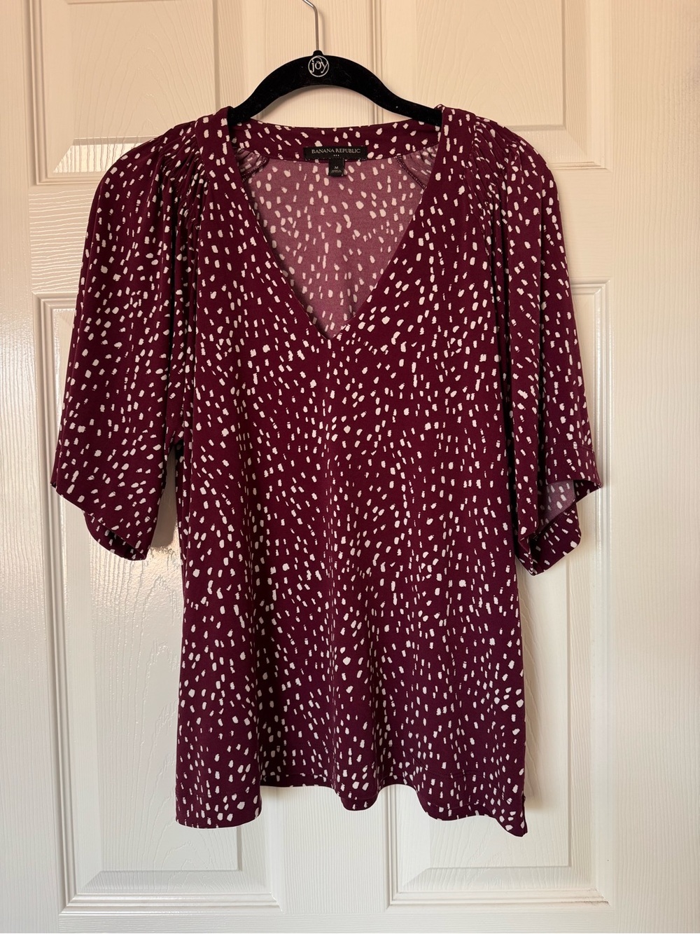 Banana Republic Women’s Medium V-Neck Flutter Sleeve Dot Print Top